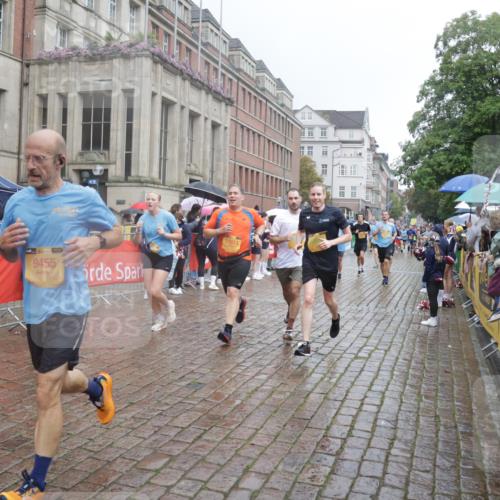13.09.2026 - Kiel Lauf Yannick Fuchs http://msf.ph/oto/10411043 13.09.2026 10:42:02 Ziel 150, 580, 1416, 1755, 2013, 2375, 2535, 2665, 2667, 2819, 3188, 3212, 3372, 3985, 4399, 4475, 4513, 4559, 4604, 5265, 5322, 5669, 5749, 6175, 6236, 6587, 6656, 6917, 7051, 7923, 8547, 8549, 8981, 9147, 9391, 9595, 9912, 9920, 10452, 10589, 10725, 10790, 10877, 11021, 11916, 12639, 214, 604, 698, 811, 827, 1183, 1206, 1241, 1330, 1445, 1507, 1772, 2387, 2531, 2532, 2547, 2927, 3249, 3329, 3330, 3351, 4895, 4959, 4976, 5058, 5108, 5158, 6165, 6564, 6960, 239, 2224, 2314 meine-sportfotos.de
