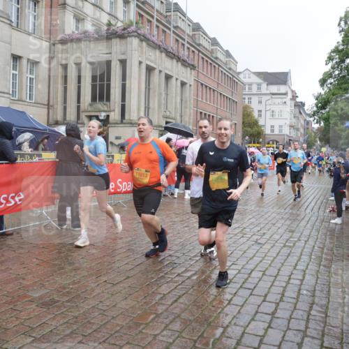13.09.2026 - Kiel Lauf Yannick Fuchs http://msf.ph/oto/10411049 13.09.2026 10:42:02 Ziel 150, 580, 1416, 1755, 2013, 2375, 2535, 2665, 2667, 2819, 3188, 3212, 3372, 3985, 4399, 4475, 4513, 4559, 4604, 5265, 5322, 5669, 5749, 6175, 6236, 6587, 6656, 6917, 7051, 7923, 8547, 8549, 8981, 9147, 9391, 9595, 9912, 9920, 10452, 10589, 10725, 10790, 10877, 11021, 11916, 12639, 214, 604, 698, 811, 827, 1183, 1206, 1241, 1330, 1445, 1507, 1772, 2387, 2531, 2532, 2547, 2927, 3249, 3329, 3330, 3351, 4895, 4959, 4976, 5058, 5108, 5158, 6165, 6564, 6960, 239, 2224, 2314 meine-sportfotos.de