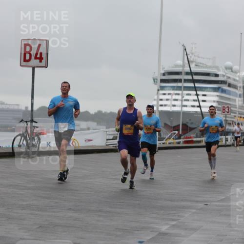 13.09.2026 - Kiel Lauf Andreas Tolksdorf http://msf.ph/oto/10411072 13.09.2026 11:43:54 Kiellinie 1510, 4, 6992, 4280, 11817, 3 meine-sportfotos.de
