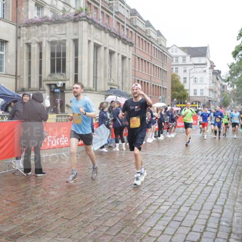 13.09.2026 - Kiel Lauf Yannick Fuchs http://msf.ph/oto/10411098 13.09.2026 10:42:06 Ziel 150, 580, 1416, 1755, 2375, 2665, 2667, 2819, 3188, 3212, 3372, 3985, 4399, 4475, 4513, 4604, 5155, 5265, 5322, 5669, 5749, 6175, 6236, 6587, 7051, 7475, 7923, 8034, 8547, 9147, 9391, 9420, 9595, 9912, 9920, 10452, 10725, 10877, 11021, 12639, 214, 604, 698, 811, 1183, 1206, 1241, 1330, 1416, 1445, 1507, 1772, 2013, 2375, 2387, 2532, 2535, 2547, 2667, 2927, 3249, 3329, 3330, 3351, 4559, 4895, 4959, 5058, 5108, 5158, 6165, 6564, 6656, 6917, 6960, 239, 1638, 2224, 2314 meine-sportfotos.de