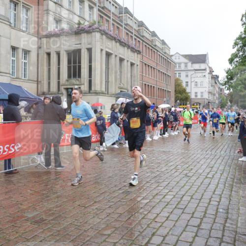 13.09.2026 - Kiel Lauf Yannick Fuchs http://msf.ph/oto/10411103 13.09.2026 10:42:07 Ziel 150, 580, 1755, 2665, 2819, 3188, 3212, 3372, 3985, 4399, 4475, 4513, 4604, 5155, 5265, 5322, 5669, 5749, 6175, 6236, 6587, 7051, 7475, 7923, 8034, 9147, 9391, 9420, 9595, 9912, 9920, 10452, 10725, 10877, 11021, 12639, 214, 604, 698, 811, 1206, 1330, 1416, 1445, 1507, 1772, 2013, 2375, 2387, 2532, 2535, 2547, 2667, 2927, 3188, 3249, 3329, 3330, 3351, 4559, 4895, 4959, 5108, 5158, 5265, 5322, 6165, 6564, 6656, 6917, 6960, 239, 1638, 2224, 2314 meine-sportfotos.de