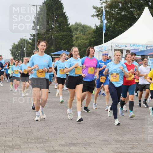 13.09.2026 - Kiel Lauf Andreas Tolksdorf http://msf.ph/oto/10411166 13.09.2026 10:01:56 Kiellinie 2265, 1063, 7204, 3626, 8714, 4040, 723 meine-sportfotos.de