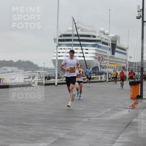 13.09.2026 - Kiel Lauf Andreas Tolksdorf http://msf.ph/oto/10411181 13.09.2026 11:44:08 Kiellinie 4, 5352, 4954, 3 meine-sportfotos.de