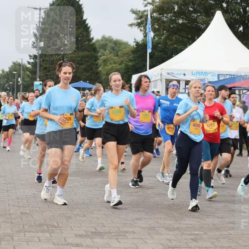 13.09.2026 - Kiel Lauf Andreas Tolksdorf http://msf.ph/oto/10411183 13.09.2026 10:01:56 Kiellinie 626, 2265, 1063, 4040, 8714, 5723, 16 meine-sportfotos.de