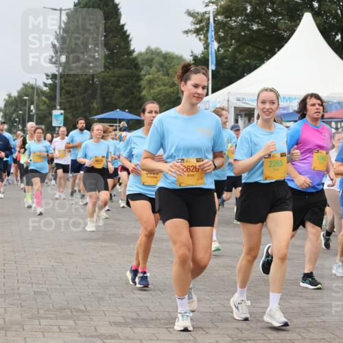 13.09.2026 - Kiel Lauf Andreas Tolksdorf http://msf.ph/oto/10411214 13.09.2026 10:01:57 Kiellinie 84, 9970, 1698, 3626, 39, 2265, 1063, 3885, 8714, 38, 4040 meine-sportfotos.de