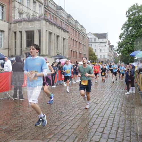 13.09.2026 - Kiel Lauf Yannick Fuchs http://msf.ph/oto/10411322 13.09.2026 10:42:24 Ziel 239, 1245, 1328, 1638, 2224, 2314, 2745, 2820, 3254, 3367, 4034, 4919, 5636, 5802, 5877, 6020, 6678, 7187, 7299, 7586, 8304, 8318, 9135, 9152, 9548, 9635, 9712, 10465, 10625, 10724, 11148, 11175, 12619, 150, 294, 580, 1206, 1330, 1416, 1755, 2013, 2375, 2535, 2547, 2665, 2667, 2819, 2972, 3188, 3212, 3372, 3985, 4399, 4475, 4513, 4559, 4604, 5155, 5265, 5322, 5669, 5749, 6175, 6236, 6587, 6656, 6677, 6678, 6917, 757, 2507, 3821, 4451, 3351, 10960 meine-sportfotos.de