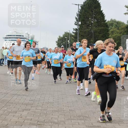 13.09.2026 - Kiel Lauf Andreas Tolksdorf http://msf.ph/oto/10411379 13.09.2026 10:02:02 Kiellinie 6760, 12204, 1027, 35, 2031 meine-sportfotos.de
