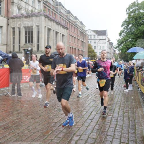 13.09.2026 - Kiel Lauf Yannick Fuchs http://msf.ph/oto/10411385 13.09.2026 10:42:30 Ziel 757, 1245, 1638, 2224, 2314, 2507, 2745, 3821, 4034, 4320, 4352, 4451, 5476, 5636, 5877, 6088, 6615, 7187, 7299, 7586, 8304, 8318, 8418, 8758, 8847, 9135, 9152, 9548, 10112, 10272, 10328, 10558, 10625, 10724, 11148, 11770, 12619, 150, 239, 294, 580, 1245, 1328, 1416, 1755, 2375, 2665, 2667, 2819, 2820, 2972, 3188, 3212, 3254, 3367, 3372, 3985, 4399, 4475, 4513, 4604, 4919, 5155, 5265, 5322, 5669, 5749, 5802, 6020, 6175, 6236, 6587, 6656, 6677, 6678, 3188, 5265 meine-sportfotos.de