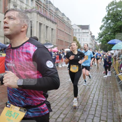 13.09.2026 - Kiel Lauf Yannick Fuchs http://msf.ph/oto/10411400 13.09.2026 10:42:31 Ziel 757, 1638, 2224, 2314, 2507, 2745, 3821, 4034, 4320, 4352, 4451, 5476, 5636, 5877, 6088, 6196, 6615, 7187, 7299, 7586, 8304, 8318, 8418, 8458, 8758, 8847, 9135, 9152, 9548, 10112, 10272, 10328, 10558, 10625, 10724, 11148, 11770, 12619, 150, 239, 294, 580, 1245, 1328, 1416, 1755, 2375, 2665, 2667, 2819, 2820, 2972, 3188, 3212, 3254, 3367, 3372, 3985, 4399, 4475, 4513, 4604, 4919, 5155, 5265, 5322, 5669, 5749, 5802, 6020, 6175, 6236, 6587, 6677, 6678, 9152, 3188, 5265 meine-sportfotos.de