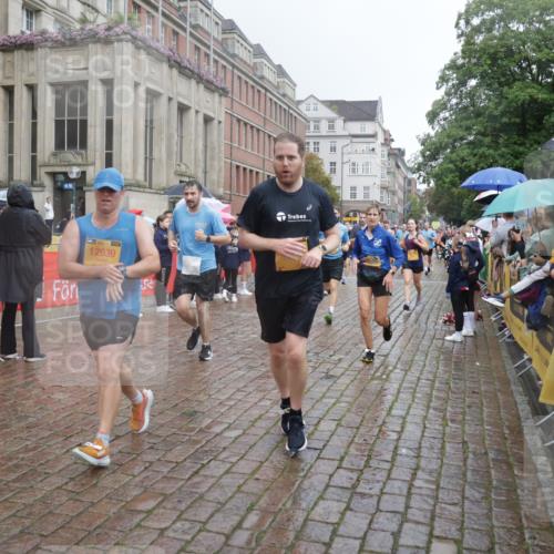 13.09.2026 - Kiel Lauf Yannick Fuchs http://msf.ph/oto/10411415 13.09.2026 10:42:33 Ziel 757, 1638, 2507, 2745, 3474, 3821, 4034, 4320, 4352, 4451, 5476, 5636, 5877, 5952, 6088, 6196, 6615, 7187, 7586, 8304, 8318, 8418, 8458, 8758, 8847, 9135, 10112, 10272, 10328, 10558, 10724, 11148, 11770, 12001, 12619, 150, 239, 294, 580, 1245, 1328, 1755, 2224, 2314, 2665, 2819, 2820, 2972, 3212, 3254, 3367, 3372, 3985, 4399, 4475, 4513, 4604, 4919, 5155, 5669, 5749, 5802, 6020, 6175, 6236, 6587, 6677, 6678, 7299, 9152, 3188, 5265 meine-sportfotos.de
