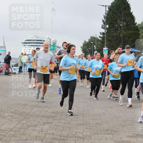 13.09.2026 - Kiel Lauf Andreas Tolksdorf http://msf.ph/oto/10411429 13.09.2026 10:02:03 Kiellinie 6760, 10654, 519, 4250, 0276 meine-sportfotos.de