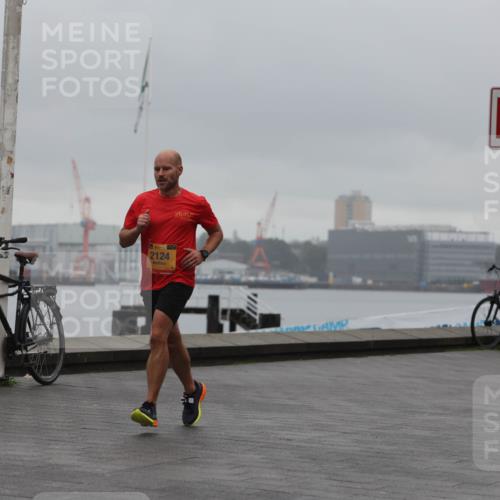 13.09.2026 - Kiel Lauf Andreas Tolksdorf http://msf.ph/oto/10411503 13.09.2026 11:44:30 Kiellinie 39, 2124, 1, 4 meine-sportfotos.de
