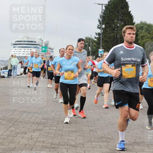 13.09.2026 - Kiel Lauf Andreas Tolksdorf http://msf.ph/oto/10411546 13.09.2026 10:02:06 Kiellinie 4, 158, 239 meine-sportfotos.de