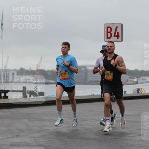 13.09.2026 - Kiel Lauf Andreas Tolksdorf http://msf.ph/oto/10411591 13.09.2026 11:44:33 Kiellinie 4, 16, 2231, 397, 5587 meine-sportfotos.de