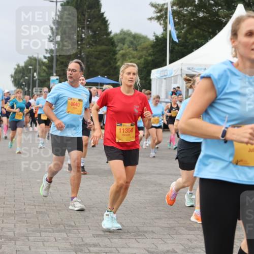 13.09.2026 - Kiel Lauf Andreas Tolksdorf http://msf.ph/oto/10411601 13.09.2026 10:02:08 Kiellinie 979, 39, 8640, 38, 11358, 12214, 8523 meine-sportfotos.de