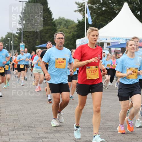 13.09.2026 - Kiel Lauf Andreas Tolksdorf http://msf.ph/oto/10411619 13.09.2026 10:02:09 Kiellinie 979, 8640, 38, 11358, 38, 03, 42, 395 meine-sportfotos.de