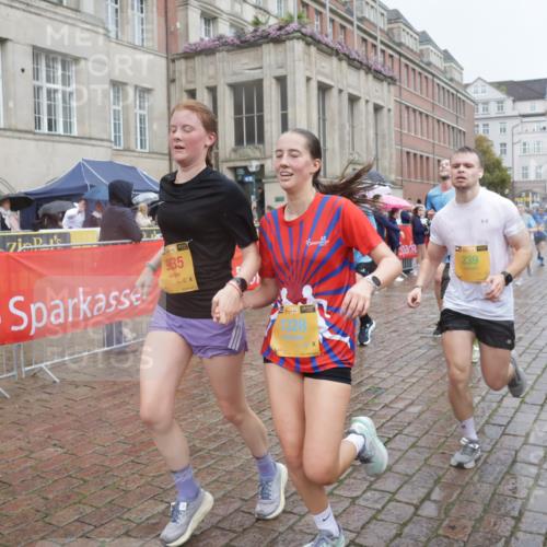 13.09.2026 - Kiel Lauf Yannick Fuchs http://msf.ph/oto/10411665 13.09.2026 10:42:50 Ziel 1680, 1975, 2239, 2273, 2999, 3036, 3260, 3584, 4120, 5450, 5814, 5911, 5933, 6129, 6136, 6147, 6320, 6567, 6839, 7014, 7422, 7657, 7692, 7814, 8759, 9341, 10485, 10667, 10711, 11164, 11643, 12208, 12279, 12825, 12827, 239, 757, 1245, 1328, 1638, 2224, 2314, 2507, 2745, 2820, 3036, 3254, 3367, 3474, 3821, 4034, 4320, 4352, 4451, 4919, 5476, 5636, 5802, 5877, 5952, 6020, 6088, 6196, 6615, 7014, 7187, 7299, 7586, 7685, 8304, 9152, 2427, 5437, 5155, 7475, 8034, 9420 meine-sportfotos.de