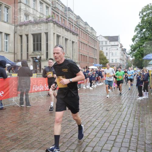 13.09.2026 - Kiel Lauf Yannick Fuchs http://msf.ph/oto/10411783 13.09.2026 10:42:58 Ziel 2427, 2481, 2627, 2999, 3248, 3260, 3572, 4120, 5298, 5437, 5814, 6121, 6129, 6136, 6179, 7188, 7422, 7555, 7657, 7814, 8287, 9177, 9483, 10485, 11129, 11146, 11344, 11643, 11726, 11984, 12187, 12208, 12279, 12827, 757, 1638, 1680, 1975, 2239, 2273, 2507, 2745, 3036, 3474, 3584, 3821, 4034, 4320, 4352, 4451, 5450, 5476, 5636, 5877, 5911, 5933, 5952, 6088, 6147, 6196, 6320, 6567, 6615, 6839, 7014, 7187, 7586, 7685, 7692, 8304, 2887 meine-sportfotos.de