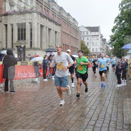 13.09.2026 - Kiel Lauf Yannick Fuchs http://msf.ph/oto/10411805 13.09.2026 10:42:59 Ziel 2427, 2481, 2627, 2999, 3248, 3260, 3572, 4120, 5298, 5437, 5814, 6121, 6129, 6136, 6179, 7188, 7555, 7657, 7814, 8287, 9177, 9483, 10485, 11129, 11146, 11344, 11643, 11726, 11984, 12187, 12208, 12279, 12827, 757, 1638, 1680, 1975, 2239, 2273, 2507, 2745, 3036, 3260, 3474, 3584, 3821, 4034, 4320, 4352, 4451, 5450, 5476, 5636, 5877, 5911, 5933, 5952, 6088, 6129, 6136, 6147, 6196, 6320, 6567, 6615, 6839, 7014, 7187, 7586, 7685, 7692, 8304, 1178, 2887 meine-sportfotos.de