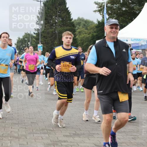 13.09.2026 - Kiel Lauf Andreas Tolksdorf http://msf.ph/oto/10411820 13.09.2026 10:02:16 Kiellinie 9279, 7174, 5375, 3084 meine-sportfotos.de