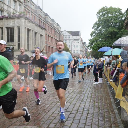 13.09.2026 - Kiel Lauf Yannick Fuchs http://msf.ph/oto/10411822 13.09.2026 10:43:01 Ziel 1290, 1931, 2427, 2481, 2502, 2627, 2999, 3248, 3572, 4120, 4825, 5298, 5437, 5814, 6121, 6179, 6439, 7188, 7555, 7814, 8287, 9177, 9483, 9627, 10485, 11129, 11146, 11344, 11643, 11726, 11984, 12187, 12279, 12480, 12827, 757, 1638, 1680, 1975, 2239, 2273, 2507, 2745, 2999, 3036, 3260, 3474, 3584, 3821, 4034, 4320, 4352, 4451, 5450, 5476, 5636, 5877, 5911, 5933, 5952, 6088, 6129, 6136, 6147, 6196, 6320, 6567, 6615, 6839, 7014, 7187, 7685, 7692, 485, 1178, 2131, 2887 meine-sportfotos.de