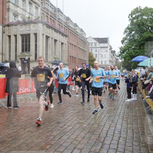 13.09.2026 - Kiel Lauf Yannick Fuchs http://msf.ph/oto/10411842 13.09.2026 10:43:02 Ziel 1290, 1931, 2427, 2481, 2502, 2627, 3248, 3572, 4120, 4825, 5298, 5414, 5437, 5814, 6121, 6179, 6439, 7188, 7555, 7814, 8287, 9177, 9483, 9627, 10485, 11129, 11146, 11344, 11643, 11726, 11971, 11984, 12187, 12279, 12480, 12827, 757, 1680, 1975, 2239, 2273, 2507, 2745, 2999, 3036, 3260, 3474, 3584, 3821, 4034, 4320, 4352, 4451, 5450, 5476, 5636, 5814, 5877, 5911, 5933, 5952, 6088, 6129, 6136, 6147, 6196, 6320, 6567, 6615, 6839, 7014, 7187, 7685, 7692, 485, 1178, 2131, 2887 meine-sportfotos.de