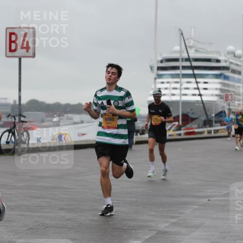 13.09.2026 - Kiel Lauf Andreas Tolksdorf http://msf.ph/oto/10411914 13.09.2026 11:45:07 Kiellinie 7077, 4, 8460, 3 meine-sportfotos.de