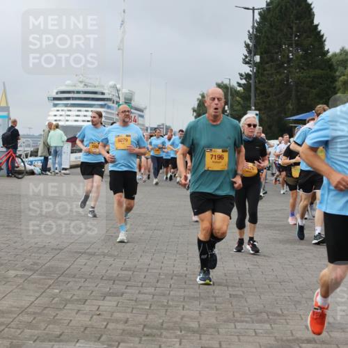 13.09.2026 - Kiel Lauf Andreas Tolksdorf http://msf.ph/oto/10411931 13.09.2026 10:02:19 Kiellinie 7292, 9279, 39, 7196, 26, 9069 meine-sportfotos.de