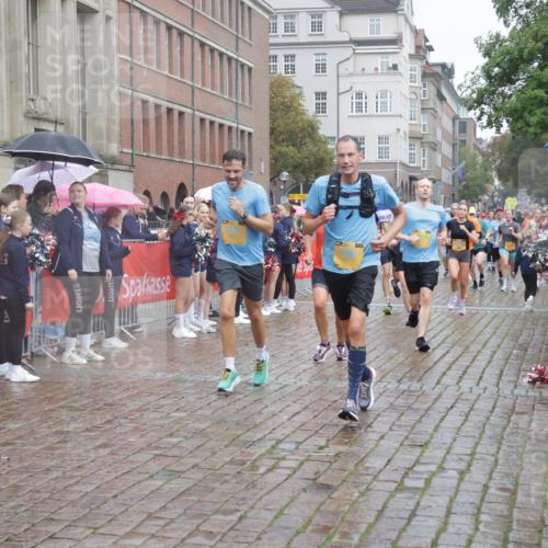 13.09.2026 - Kiel Lauf Yannick Fuchs http://msf.ph/oto/10411941 13.09.2026 10:43:09 Ziel 245, 610, 1121, 1290, 1931, 2376, 2427, 2481, 2502, 2633, 2954, 3169, 3248, 3976, 4825, 5070, 5414, 5437, 6121, 6139, 6179, 6439, 6492, 6713, 9483, 9627, 9632, 10812, 10955, 11146, 11344, 11635, 11726, 11971, 11984, 12040, 12165, 12187, 12480, 12824, 1680, 1975, 2239, 2273, 2627, 2999, 3036, 3248, 3260, 3474, 3572, 3584, 4120, 5298, 5450, 5814, 5911, 5933, 5952, 6129, 6136, 6147, 6196, 6320, 6567, 6839, 7014, 7685, 7692, 485, 681, 1178, 2131, 2887 meine-sportfotos.de