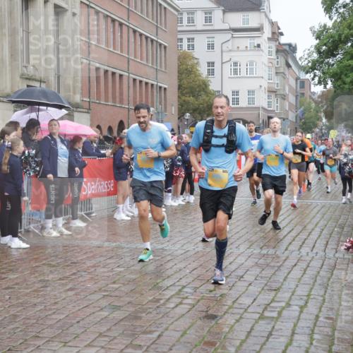 13.09.2026 - Kiel Lauf Yannick Fuchs http://msf.ph/oto/10411946 13.09.2026 10:43:09 Ziel 245, 610, 1121, 1290, 1931, 2376, 2427, 2481, 2502, 2633, 2954, 3169, 3248, 3976, 4825, 5070, 5414, 5437, 6121, 6139, 6179, 6439, 6492, 6713, 9483, 9627, 9632, 10812, 10955, 11146, 11344, 11635, 11726, 11971, 11984, 12040, 12165, 12187, 12480, 12824, 1680, 1975, 2239, 2273, 2627, 2999, 3036, 3248, 3260, 3474, 3572, 3584, 4120, 5298, 5450, 5814, 5911, 5933, 5952, 6129, 6136, 6147, 6196, 6320, 6567, 6839, 7014, 7685, 7692, 485, 681, 1178, 2131, 2887 meine-sportfotos.de