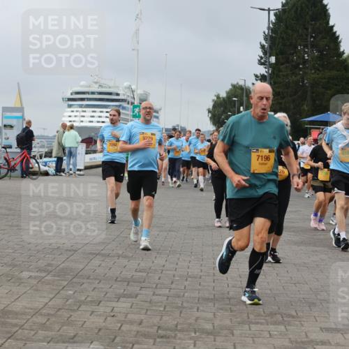 13.09.2026 - Kiel Lauf Andreas Tolksdorf http://msf.ph/oto/10411947 13.09.2026 10:02:20 Kiellinie 7292, 9279, 7196, 26, 6185, 1, 39, 9069 meine-sportfotos.de