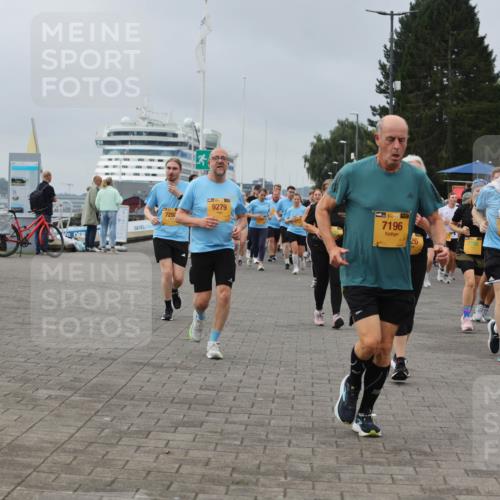 13.09.2026 - Kiel Lauf Andreas Tolksdorf http://msf.ph/oto/10411949 13.09.2026 10:02:20 Kiellinie 7297, 9279, 39, 7196, 26, 6185 meine-sportfotos.de