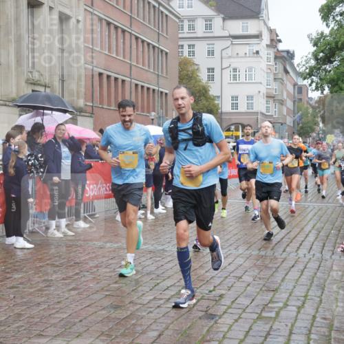 13.09.2026 - Kiel Lauf Yannick Fuchs http://msf.ph/oto/10411953 13.09.2026 10:43:10 Ziel 245, 534, 610, 1069, 1121, 1290, 1931, 2376, 2427, 2481, 2502, 2633, 2954, 3169, 3976, 4124, 4825, 5070, 5414, 5437, 6121, 6139, 6179, 6231, 6439, 6492, 6713, 8511, 9483, 9627, 9632, 10812, 10955, 11344, 11635, 11971, 11984, 12040, 12165, 12187, 12480, 12824, 1680, 1975, 2239, 2273, 2481, 2627, 2999, 3036, 3248, 3260, 3474, 3572, 3584, 4120, 5298, 5450, 5814, 5911, 5933, 5952, 6121, 6129, 6136, 6147, 6196, 6320, 6567, 6839, 7014, 7685, 7692, 485, 681, 1178, 2131, 2887 meine-sportfotos.de