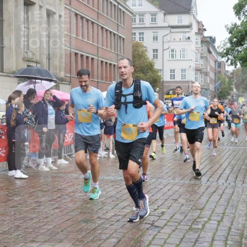 13.09.2026 - Kiel Lauf Yannick Fuchs http://msf.ph/oto/10411955 13.09.2026 10:43:10 Ziel 245, 534, 610, 1069, 1121, 1290, 1931, 2376, 2427, 2481, 2502, 2633, 2954, 3169, 3976, 4124, 4825, 5070, 5414, 5437, 6121, 6139, 6179, 6231, 6439, 6492, 6713, 8511, 9483, 9627, 9632, 10812, 10955, 11344, 11635, 11971, 11984, 12040, 12165, 12187, 12480, 12824, 1680, 1975, 2239, 2273, 2481, 2627, 2999, 3036, 3248, 3260, 3474, 3572, 3584, 4120, 5298, 5450, 5814, 5911, 5933, 5952, 6121, 6129, 6136, 6147, 6196, 6320, 6567, 6839, 7014, 7685, 7692, 485, 681, 1178, 2131, 2887 meine-sportfotos.de