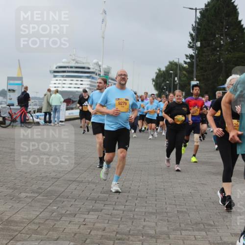 13.09.2026 - Kiel Lauf Andreas Tolksdorf http://msf.ph/oto/10411982 13.09.2026 10:02:21 Kiellinie 3, 9279, 26, 1, 39, 7196 meine-sportfotos.de