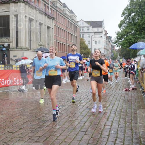 13.09.2026 - Kiel Lauf Yannick Fuchs http://msf.ph/oto/10411999 13.09.2026 10:43:13 Ziel 245, 534, 610, 1069, 1121, 1290, 1931, 2376, 2502, 2633, 2887, 2954, 3169, 3911, 3976, 4124, 4825, 5070, 5414, 5679, 6139, 6231, 6439, 6492, 6655, 6713, 8038, 8511, 9627, 9632, 10812, 10955, 11010, 11162, 11635, 11971, 12040, 12165, 12480, 12824, 1680, 1975, 2239, 2273, 2427, 2481, 2627, 2999, 3036, 3248, 3260, 3474, 3572, 3584, 4120, 5298, 5437, 5450, 5814, 5911, 5933, 6121, 6129, 6136, 6147, 6320, 6567, 6839, 7014, 7685, 7692, 485, 681, 1178, 2131 meine-sportfotos.de