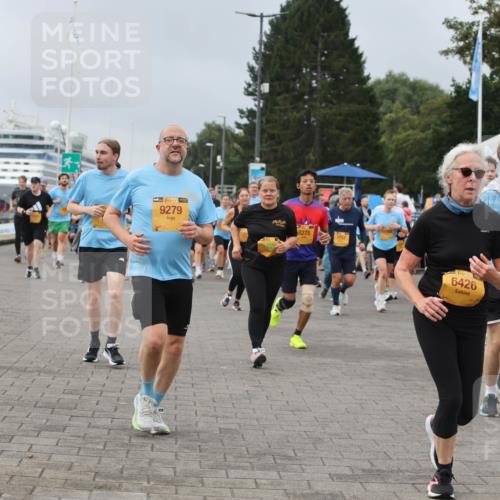 13.09.2026 - Kiel Lauf Andreas Tolksdorf http://msf.ph/oto/10412007 13.09.2026 10:02:22 Kiellinie 38, 9279, 8275, 7757, 39, 6426, 6061 meine-sportfotos.de