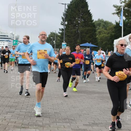 13.09.2026 - Kiel Lauf Andreas Tolksdorf http://msf.ph/oto/10412010 13.09.2026 10:02:22 Kiellinie 48, 9279, 8275, 7757, 38, 6426, 6185, 6061 meine-sportfotos.de