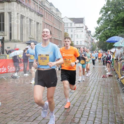 13.09.2026 - Kiel Lauf Yannick Fuchs http://msf.ph/oto/10412022 13.09.2026 10:43:14 Ziel 245, 534, 610, 1069, 1121, 1178, 1290, 1931, 2376, 2502, 2633, 2887, 2954, 3169, 3911, 3976, 4124, 4825, 5070, 5414, 5679, 6139, 6231, 6439, 6492, 6655, 6713, 7262, 8038, 8511, 9627, 9632, 10812, 10955, 11010, 11162, 11635, 11971, 12040, 12165, 12480, 12824, 1680, 1975, 2239, 2273, 2427, 2481, 2627, 2999, 3036, 3248, 3260, 3572, 3584, 4120, 5298, 5437, 5450, 5814, 5911, 5933, 6121, 6129, 6136, 6147, 6320, 6567, 6839, 7014, 7685, 7692, 485, 681, 2131 meine-sportfotos.de