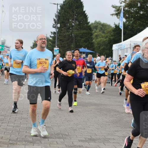13.09.2026 - Kiel Lauf Andreas Tolksdorf http://msf.ph/oto/10412036 13.09.2026 10:02:22 Kiellinie 7232, 38, 9279, 275, 7757, 6426, 6061 meine-sportfotos.de