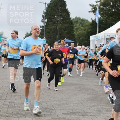 13.09.2026 - Kiel Lauf Andreas Tolksdorf http://msf.ph/oto/10412038 13.09.2026 10:02:22 Kiellinie 7757, 1, 39, 6426, 6061 meine-sportfotos.de