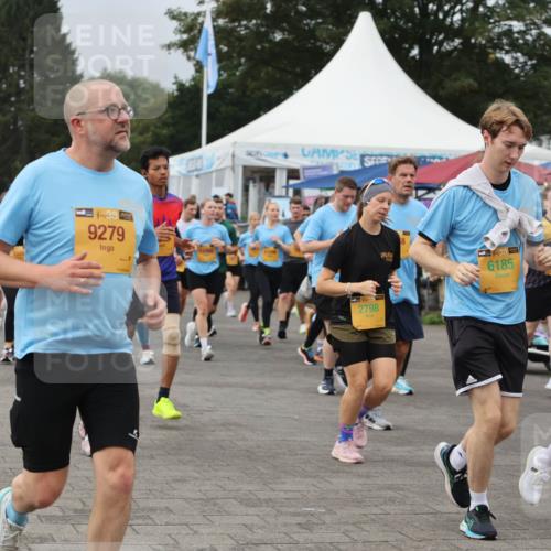 13.09.2026 - Kiel Lauf Andreas Tolksdorf http://msf.ph/oto/10412063 13.09.2026 10:02:23 Kiellinie 7292, 38, 9279, 2798, 8, 38, 6185 meine-sportfotos.de