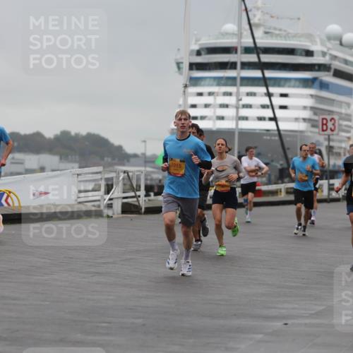 13.09.2026 - Kiel Lauf Andreas Tolksdorf http://msf.ph/oto/10412071 13.09.2026 11:45:20 Kiellinie 34, 6082, 1915, 3, 11803, 814 meine-sportfotos.de