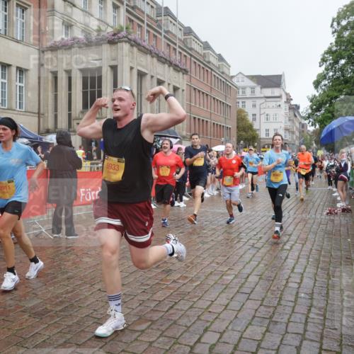 13.09.2026 - Kiel Lauf Yannick Fuchs http://msf.ph/oto/10412072 13.09.2026 10:43:18 Ziel 245, 485, 534, 610, 1069, 1121, 1178, 2119, 2131, 2376, 2633, 2887, 2954, 3169, 3911, 3976, 4124, 4218, 4282, 4690, 5070, 5222, 5679, 6139, 6231, 6492, 6655, 6713, 7262, 8038, 8488, 8511, 8825, 8959, 9632, 10450, 10812, 10955, 11010, 11162, 11566, 11635, 12040, 12165, 12824, 1290, 1931, 1975, 2273, 2427, 2481, 2502, 2627, 2999, 3248, 3260, 3572, 3584, 3976, 4120, 4825, 5298, 5414, 5437, 5450, 5814, 5911, 5933, 6121, 6129, 6136, 6320, 6567, 6839, 7692, 681 meine-sportfotos.de