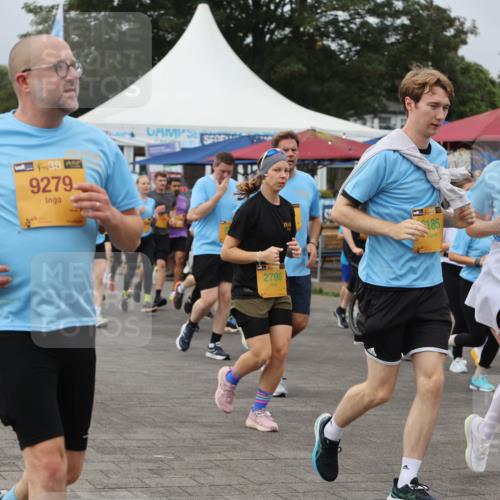 13.09.2026 - Kiel Lauf Andreas Tolksdorf http://msf.ph/oto/10412078 13.09.2026 10:02:23 Kiellinie 38, 9279, 2798, 185, 3, 6061 meine-sportfotos.de