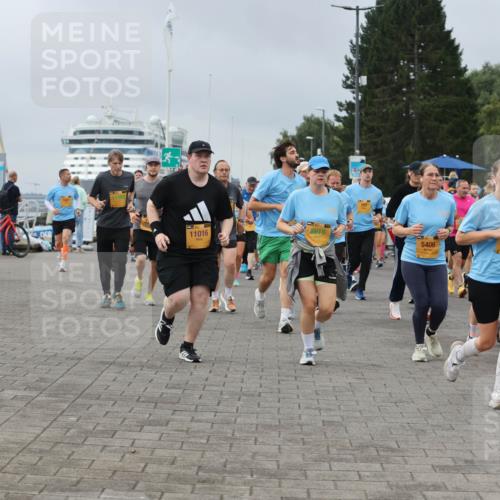 13.09.2026 - Kiel Lauf Andreas Tolksdorf http://msf.ph/oto/10412132 13.09.2026 10:02:27 Kiellinie 11016, 8910, 5406, 1527 meine-sportfotos.de