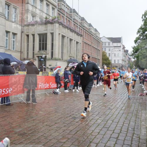 13.09.2026 - Kiel Lauf Yannick Fuchs http://msf.ph/oto/10412161 13.09.2026 10:43:23 Ziel 245, 485, 534, 681, 1069, 1121, 1178, 1500, 1780, 2119, 2131, 2680, 2800, 2887, 3132, 3169, 3911, 4124, 4218, 4282, 4690, 4718, 5070, 5222, 5679, 5715, 5848, 6079, 6231, 6422, 6492, 6536, 6655, 7199, 7262, 8038, 8488, 8511, 8825, 8952, 8959, 10173, 10450, 10955, 11010, 11162, 11566, 11635, 12040, 12342, 12779, 610, 1121, 1290, 1931, 2376, 2427, 2481, 2502, 2627, 2633, 2954, 2999, 3169, 3248, 3260, 3572, 3976, 4120, 4825, 5070, 5298, 5414, 5437, 5814, 6121, 6129, 6136, 6139 meine-sportfotos.de