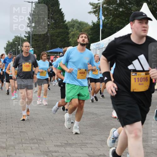 13.09.2026 - Kiel Lauf Andreas Tolksdorf http://msf.ph/oto/10412171 13.09.2026 10:02:30 Kiellinie 11988, 571, 139, 1486, 6055, 11016, 1, 39, 5406 meine-sportfotos.de