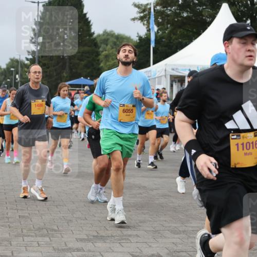 13.09.2026 - Kiel Lauf Andreas Tolksdorf http://msf.ph/oto/10412172 13.09.2026 10:02:30 Kiellinie 11988, 1486, 6055, 38, 11016, 5406 meine-sportfotos.de