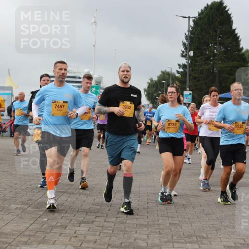 13.09.2026 - Kiel Lauf Andreas Tolksdorf http://msf.ph/oto/10412220 13.09.2026 10:02:34 Kiellinie 38, 7467, 3962, 8722, 10, 5532, 6788 meine-sportfotos.de